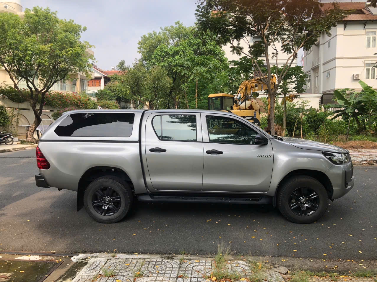 TOYOTA HILUX 4x2 MT – SẢN XUẤT 2021   TOYOTA HILUX 4x2 MT – SẢN XUẤT 2021
