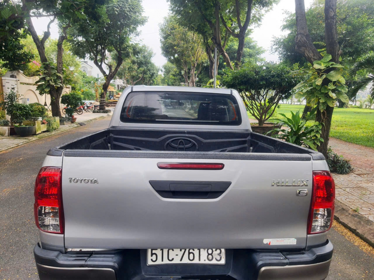 TOYOTA HILUX 4x2 MT – SẢN XUẤT 2016 TOYOTA HILUX 4x2 MT – SẢN XUẤT 2016